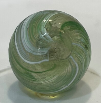 Grün/weiß gebänderter transparenter Überfang Marmor 15 mm (19/32'')