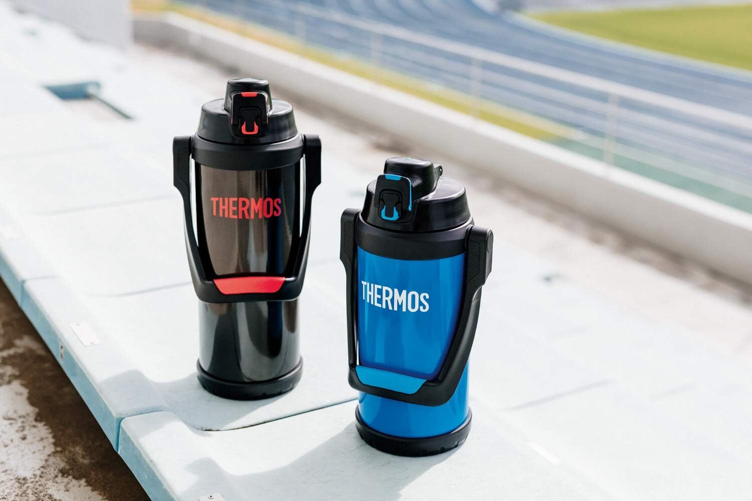 Thermoss Water Bottle Vacuum Insulated Sports Jug 2.5L Black Red FFV