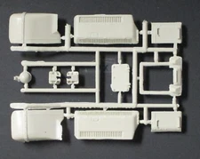 Maquette 1/35th Scale T-34/76 1941 - Parts Lot 3 from Kit No. 3512