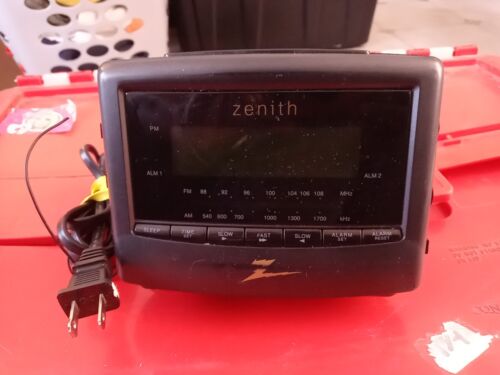Zenith Z124B AM FM Dual Alarm Clock Radio ~ Black ~ Excellent Condition - Afbeelding 1 van 1