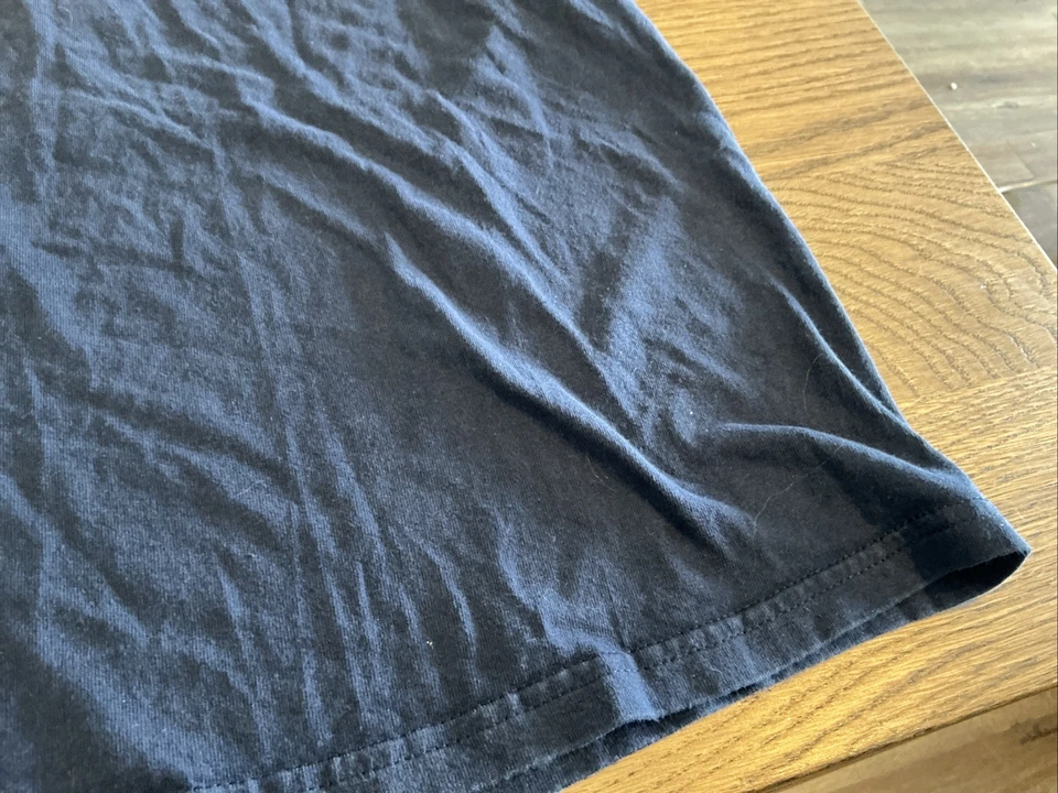 Camiseta Vintage University Of Virginia Juventude Grande UVA Clube de Esgrima - Azul - Imagem 3 de 4