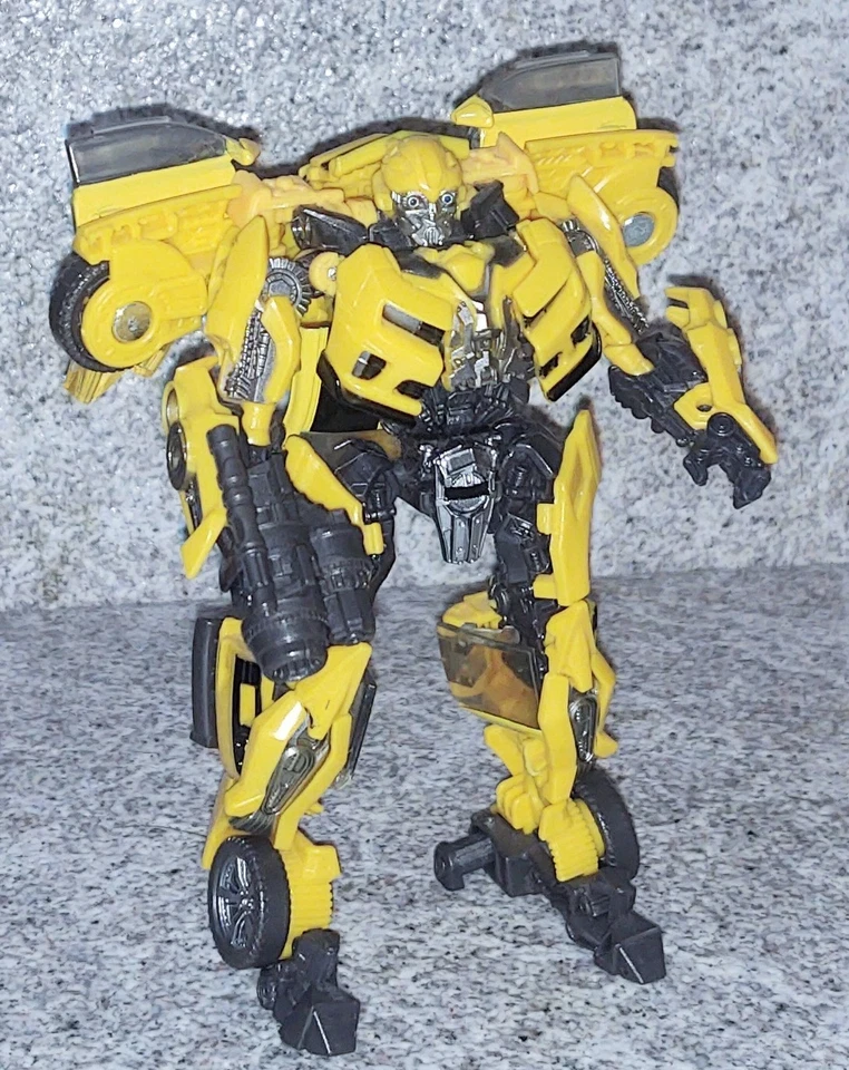 Transformers Studio Series 87 BUMBLEBEE Complete Dotm Deluxe Ss-87 Figure - Image 2 of 4