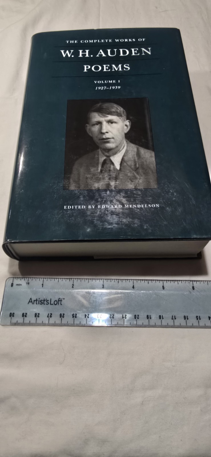 The Complete Works of W. H. Auden: Poems, Volume I: 1927–1939 (The Complete W...