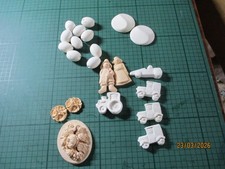 JOB LOT OF BISQUE JEWELLERY ITEMS TO PAINT BEADS BROOCHES EARRINGS BN