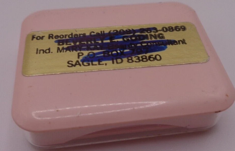 New Old Stock Mary Kay " PLUM " LIP COLOR Vintage Discontinued-FREE SHIPPING - Image 4 of 4