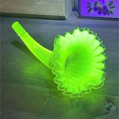 Fenton Epergne Replacement horn Vaseline