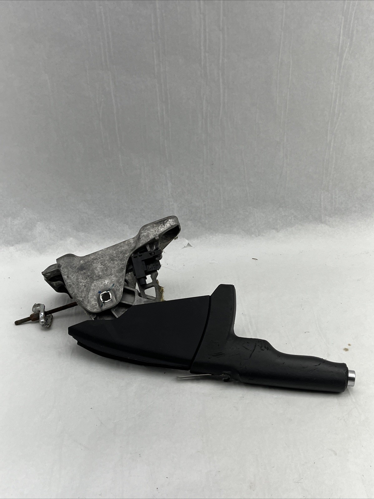 2008-15 AUDI R8 Emergency Parking Hand Brake Lever Assembly 420711305A Scratches