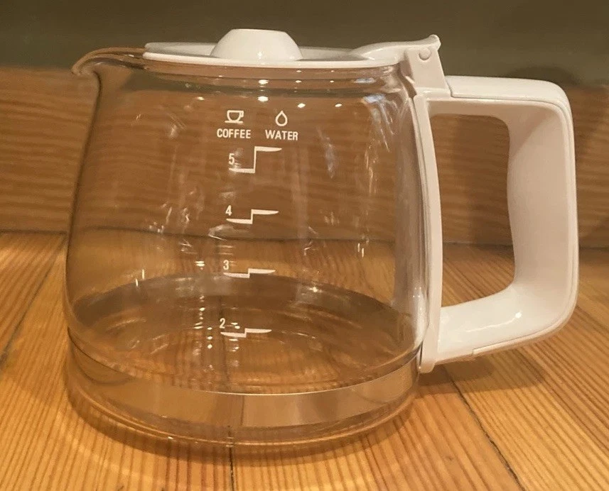 Cafetera Capresso 5 Tazas Modelo 426 Repuesto, Jarra y Tapa Borde Blanco Foto 4 de 4