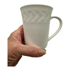 Martha Stewart French Cupboard Coffee Mug Teacup Basketweave Set 2