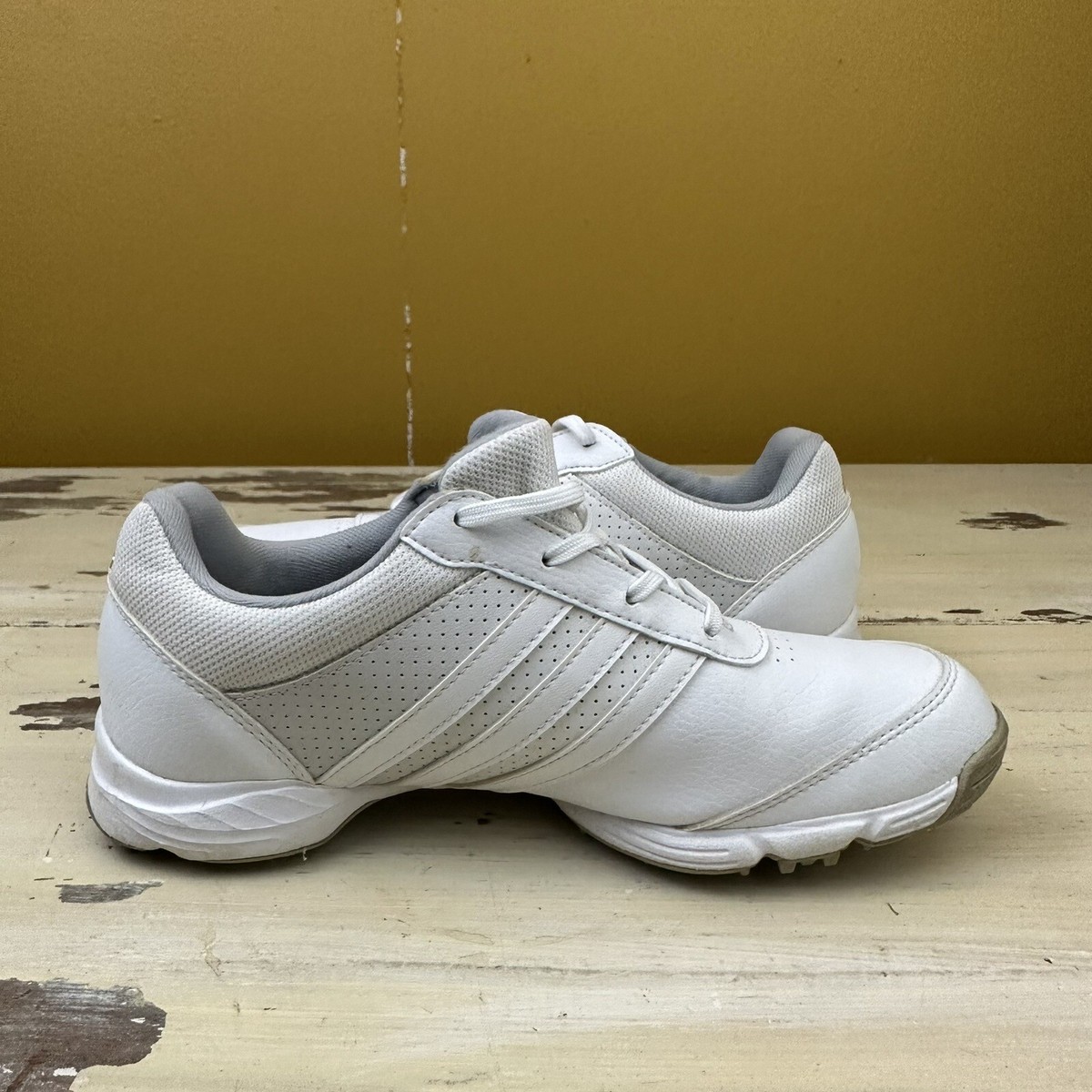 ADIDAS - W Tech Response Q44708 Traxion Adiwear White Golf  display picture 1