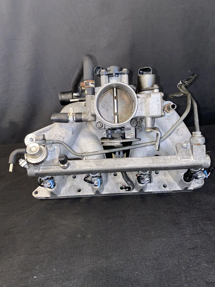 Conjunto completo de colector de admisión Daewoo Nubira con cuerpo de acelerador 1998-2002 Foto 2 de 4