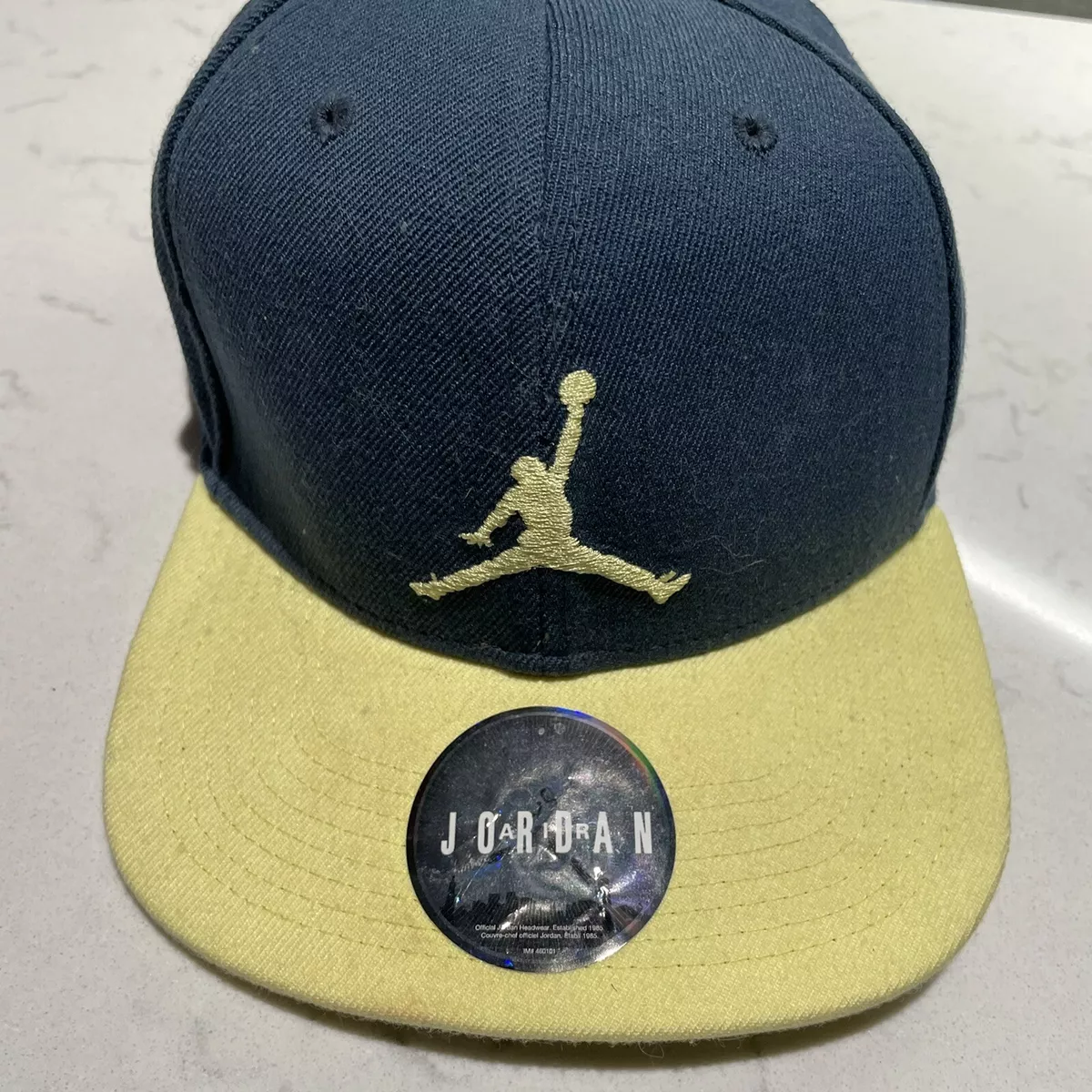 Black and top yellow jordan hat