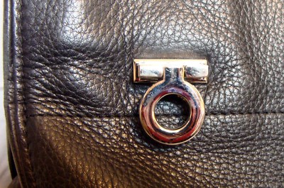 levenger purse