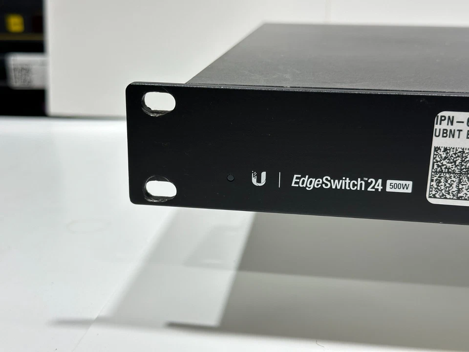 Ubiquiti Networks EdgeSwitch (ES-24-500W) 24 Port Rack Mountable Switch - Image 2 of 4