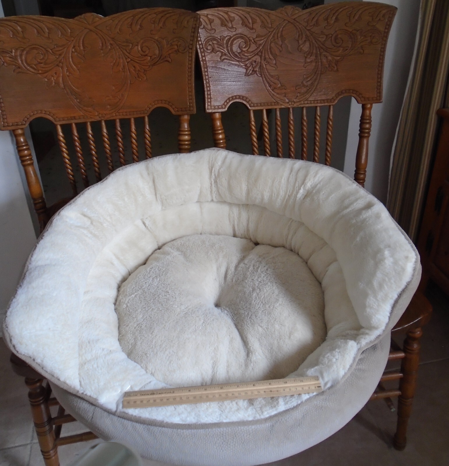 Best Friends Sheri Soft Plush Dog Pet Bed L XL Cozy Throne Sleeper