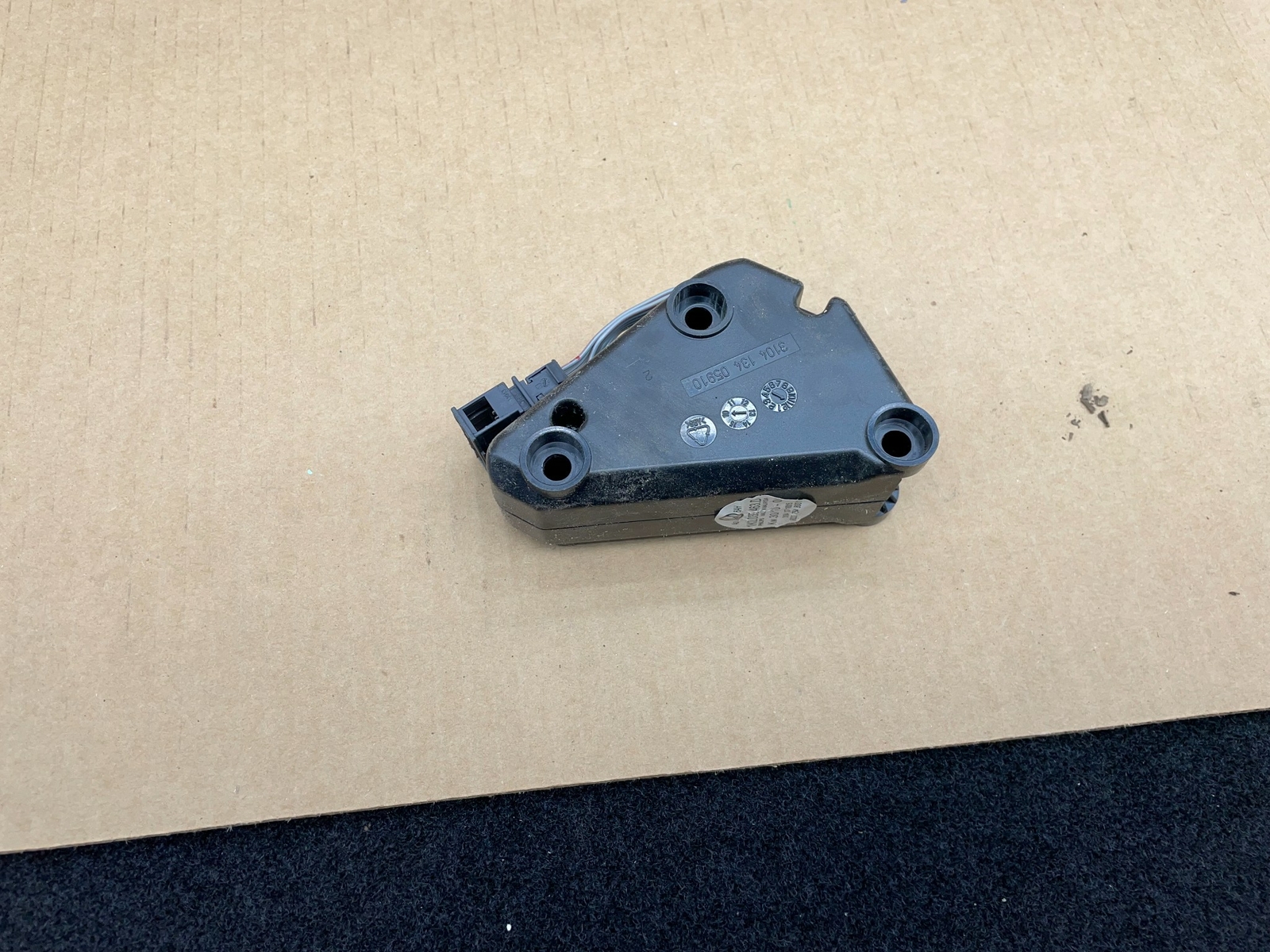 2008-2014 VOLKSWAGEN JETTA FRONT LEFT & RIGHT DOOR SPEAKER TWEETER 