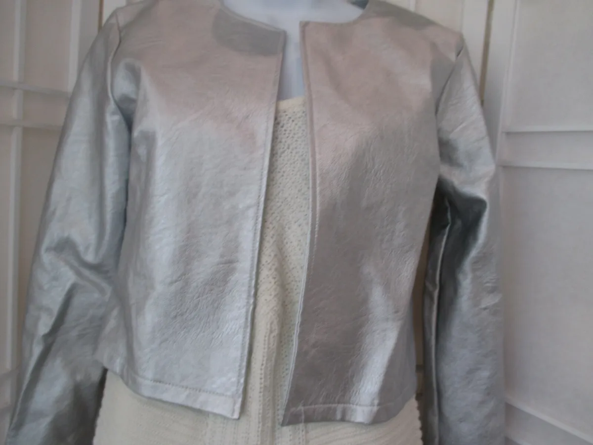 Silver Collarless Faux Vegan Leather Cropped Jacket Made in Italy Size S  NWOT