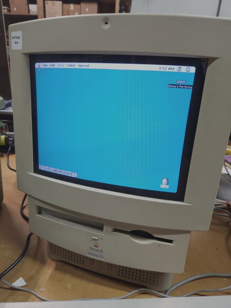 Vintage Apple Macintosh Performa 575 M1640 Computer W Vintage Apple Macintosh Performa 575 M1640 Computer W
