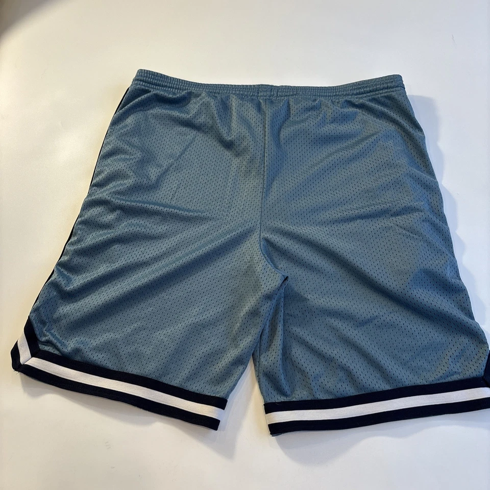 Vintage CHAMPION Mesh basketball shorts Boy’s XL - Image 3 of 4