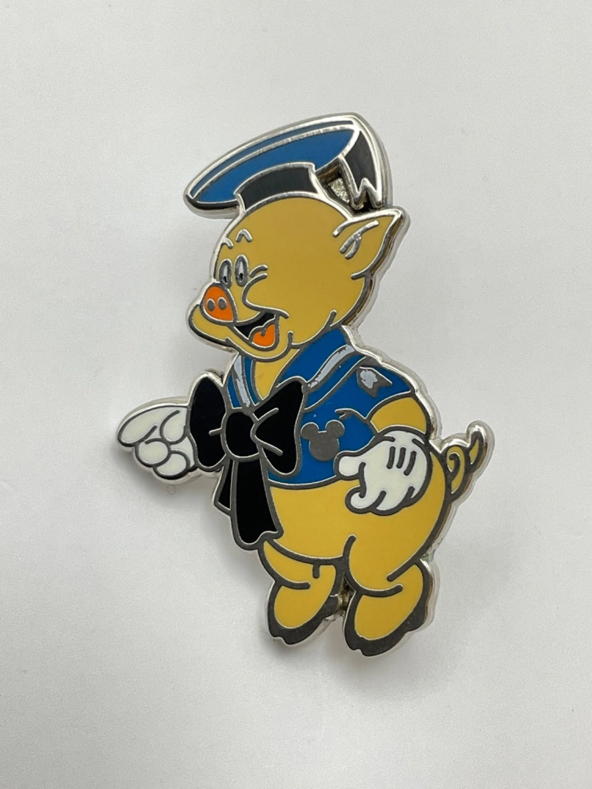 Disney Pin DLR Hidden Mickey 2019 Three 3 Little Pigs Fiddler Pig Pin C1