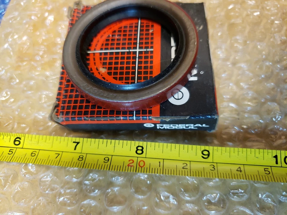 Federal-Mogul National 473677 Main / Output Shaft Seal New In The Box! F+S! - Image 2 of 3