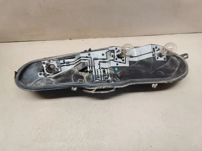 PLATINE PORTE AMPOULE LAMPE POUR FEU ARRIERE DROIT CITROEN C1 2568 - Photo 1/4