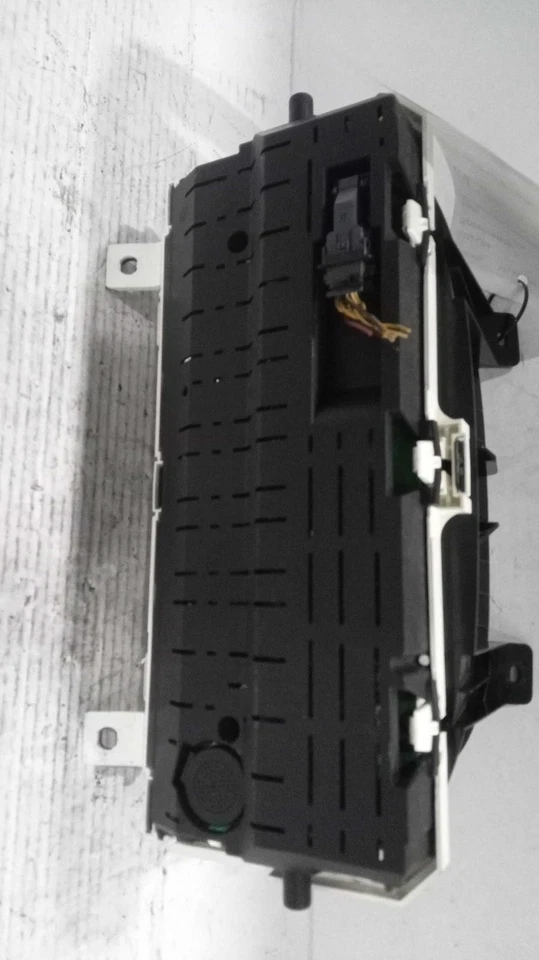 2012 Land Rover LR4 Speedometer Gauge OEM Grey 481898 103K Miles — 第 2/4 张图片