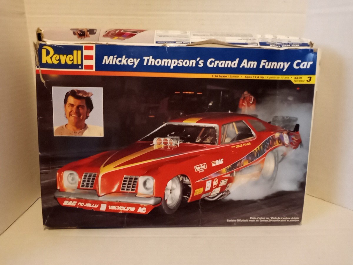 自動車 Mickey Thompson's Funny Car 1/16 Mickey Thompson Marines Funny Car 1:16 Scale | Collectable