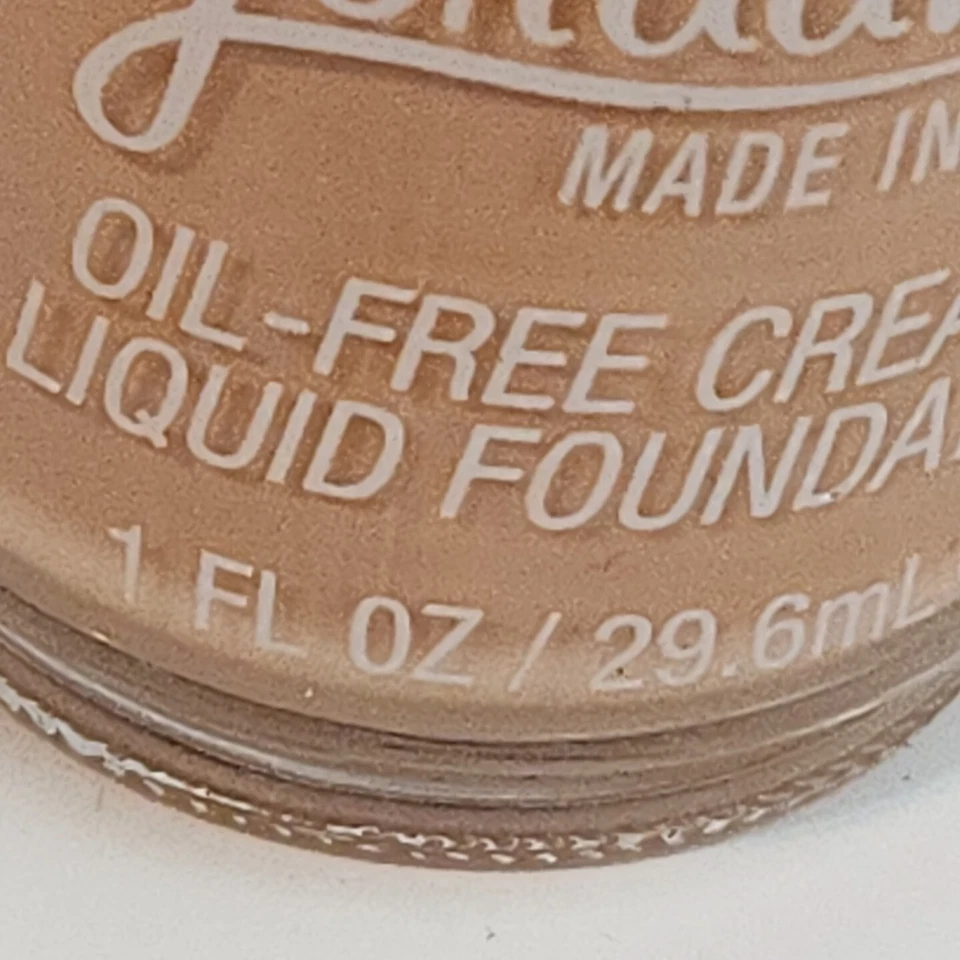 Base líquida cremosa sin aceite Jordana nueva 1 fl oz 05 arena hecha en EE. UU. Foto 3 de 4