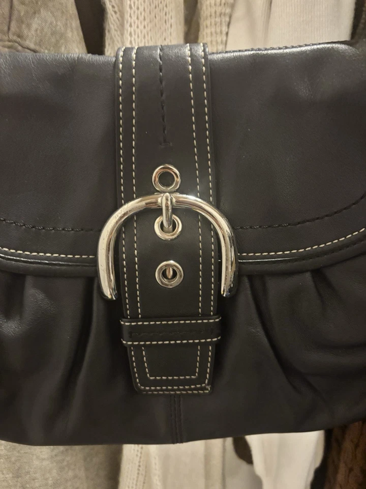 Bolso de Hombro Coach GRANDE Soho 9248 Y2K Vintage Cuero Negro Hobo Hebilla Solapa Foto 4 de 4
