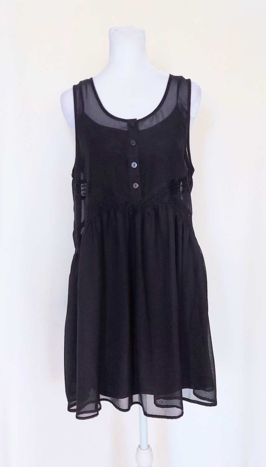 Express Sleeveless Layered Button Front Sheath Dr… - image 1