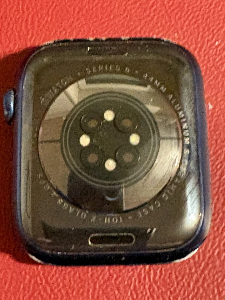 Apple Watch Series 6 44mm Aluminiumgehäuse-Blau mit Sportarmband in Dunkelmarine - Bild 3 von 4