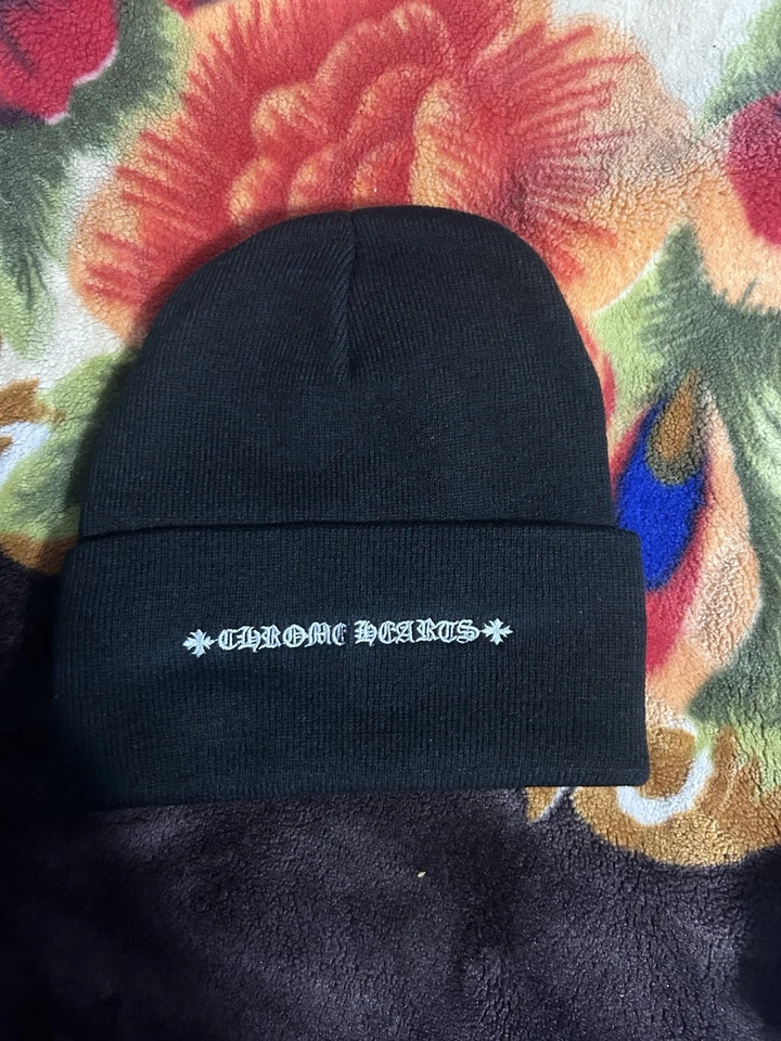 Gorro Cromo Corazones Bordado Logo Negro Talla Única Nuevo Foto 2 de 2