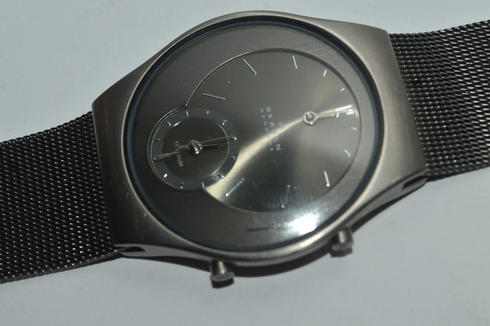 SKAGEN 733XLTTM Titanium Dual Time Watch 37mm Tested 1 Mvnt Works Sold As-Is - Image 2 of 4