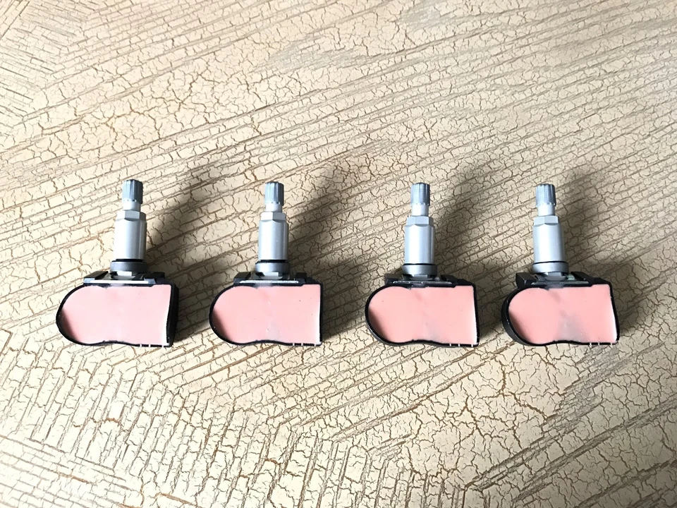 Juego de cuatro (4) OEM GENUINO BMW TPMS 2015-2020 M3 M4 F30/F32 F80/F82 430i 440i Foto 3 de 4