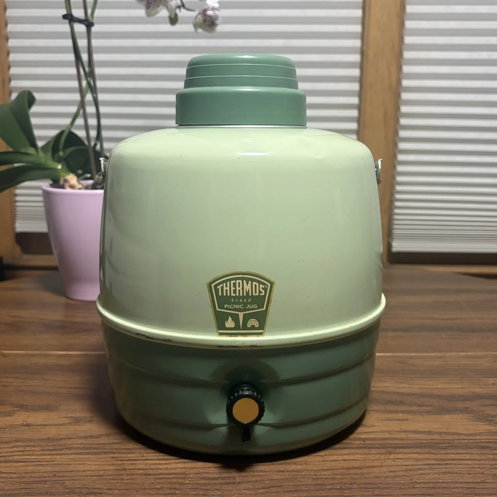 Vintage 1950-60s Thermos Brand 1-Gallon Insulated Picnic Jug / Beverage Cooler
Opens in a new window