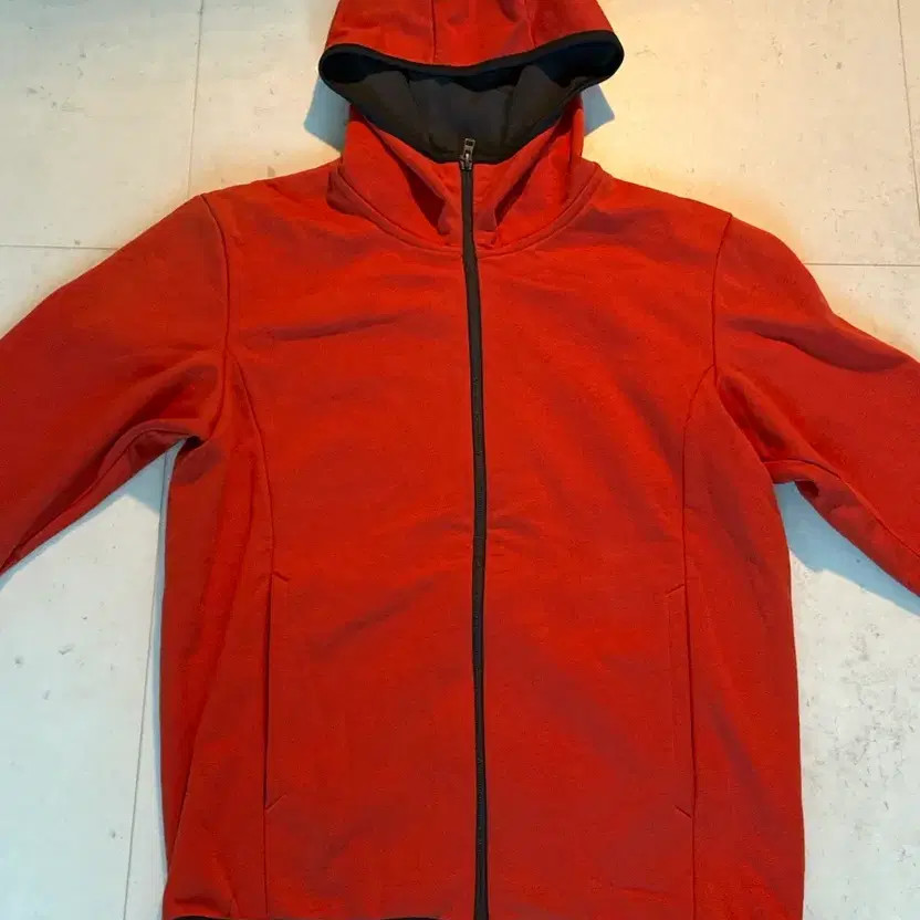 Uniqlo Japan Red Hoodie Jacket, M