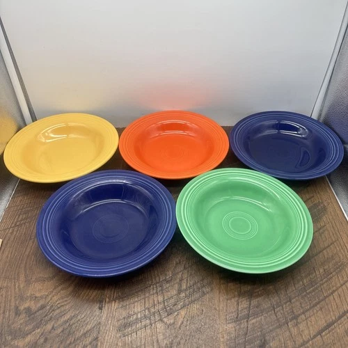 VTG Fiestaware - Set of 5 Deep Plates in all original colors 3 Plates Unbranded