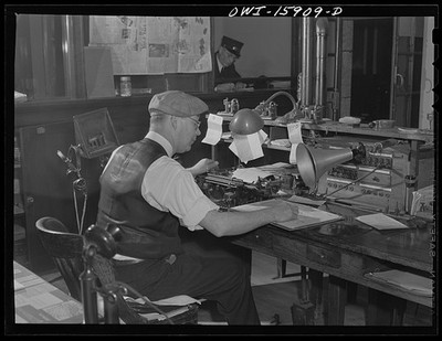 Chicago Illinois Union Station Telegrapher Dispatcher Office 1943 Train Orders