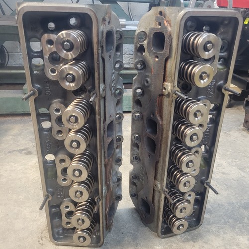 DART Iron Eagle 10310010 200cc/64 Ported Cylinder Heads for Small Block