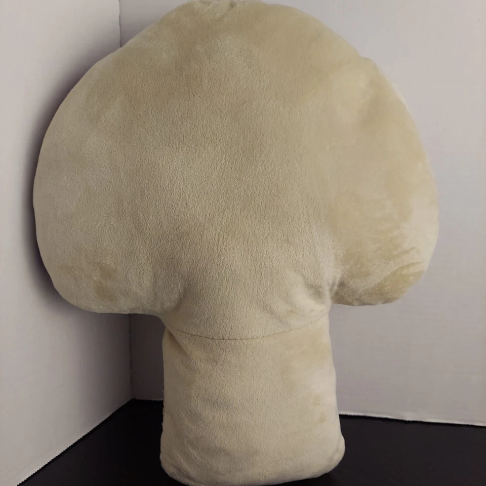 Travesseiro decorativo cogumelo 16” x 13” cogumelo groovy vermelho branco anos 70 vibração Dan Dee - Imagem 4 de 4