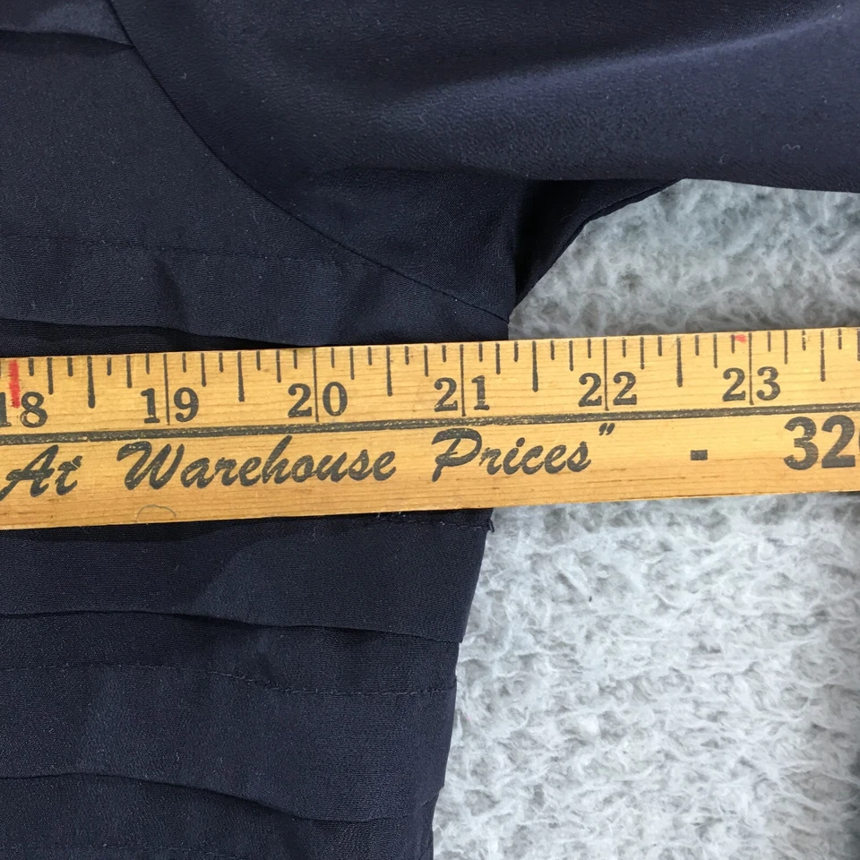 Blusa Top Larry Levine Mujer Mediana Negra Manga Larga Plisada en Niveles Cuello en V Foto 4 de 4