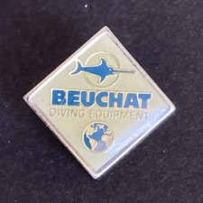 Pin’s Sport Équipement Beuchat Pour La Plongée Sous-marine