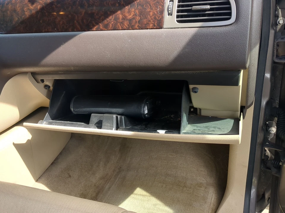 GMC Yukon XL 1500 2013 guantera de pasajeros puerta compartimento de almacenamiento LTW61 Foto 2 de 2