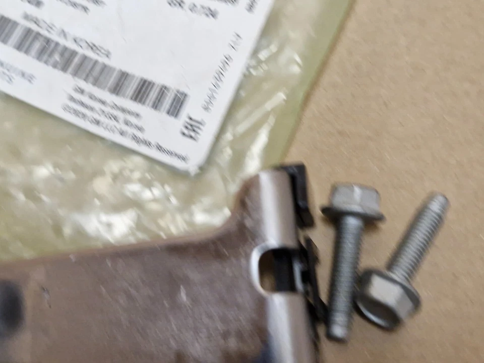 Vauxhall Viva C16 1.0 Timing Chain Guide 2015-2018 B10XE 12656078 Genuine NEW - Image 4 of 4