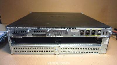 CISCO 3925-CHASIS V02 / C3900-SPE200/K9, 3900 Series CISCO 3925-CHASIS V02 / C3900-SPE200/K9, 3900 Series