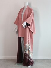 Kimono Robe / Japanese Elegant and Gorgeous Pink Silk Vintage Kimono 0330250075