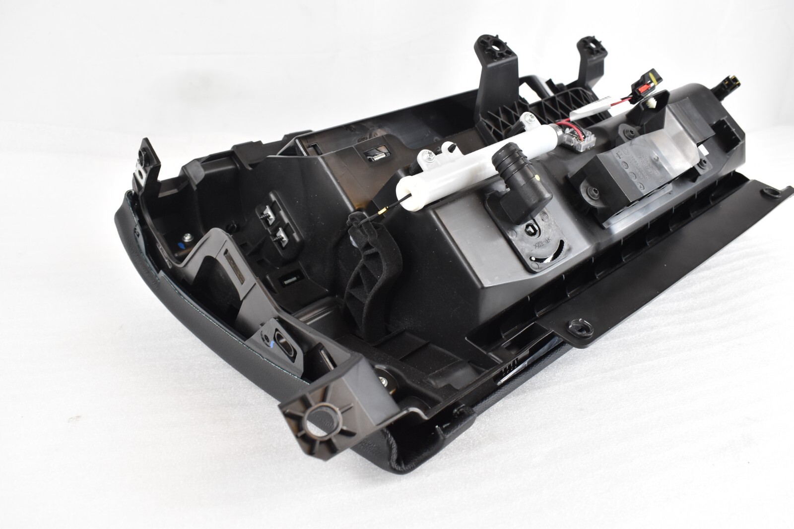 🚀 2014 - 2017 MASERATI GHIBLI GLOVE BOX STORAGE COMPARTMENT BLACK OEM