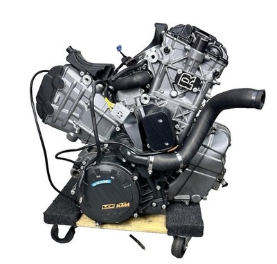 2017 - 2019 KTM 1290 SUPER DUKE GT ENGINE MOTOR COMPLETE TESTED GOOD COMPRESSION