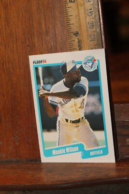 Vintage MLB Trading Card Fleer 1990 Mookie Wilson Blue Jays